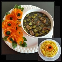 خورشت کرفس. گوشت روبا پیاز وروغن تفت داده وکمی نمک وزردچوبه زده وساقه کرفس خرد شده رواضافه کنید ومقداری آب بریزید وبزارید بپزه .برگ کرفس خرد شده وکمی جعفری ونعنا روخرد کرده وسرخ کنید وبعد ازاین که گوشت نیم پز شد بهش اضافه کنید وچند عدد لیمو عمانی اضا