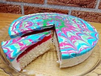 چیز کیک با پایه کیک.