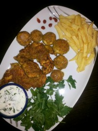 شنسل و قارچ سوخاری و سس تارتار