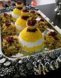 زرشک پلو با مرغ ریش ریش شده