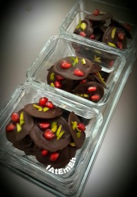 شکلات شب یلدا