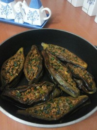 بادمجون شکم پر