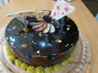 کیک با روکش براق که به دلیل تقاضای زباد دستورشو گذاشتم