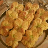 اینم از شیرینی های من