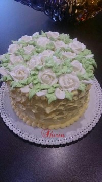 کیک رز سفید
