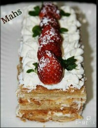 شیرینی ناپلئونی