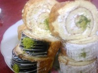 شیرینی رولت... هنری از. شادی خانوم...