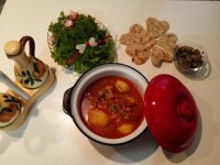 بفرمایید آبگوشت عزیزانم