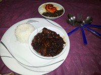 انار پلو با مرغ