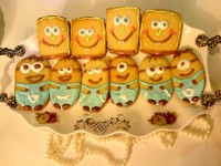 اینم بیسکوییت با تزیین رویال ایسینگ من