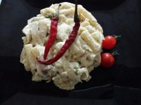 اسپاگتی با سس خامه