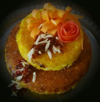 ته چین آلو و اسفناج با مرغ