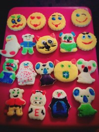 بیسکوییت باتزیین آیسینگ