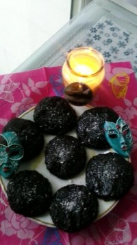 شیرینی نارگیلی با رویه شکلاتی