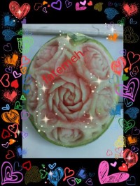 بازم حکاکی روی هندونه