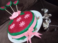 کیک اسفنجی با روکش فوندانت