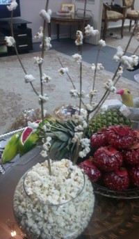 تزیین پفیلا و انار شب یلدا