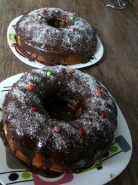 کیک ساده باروکش گاناش