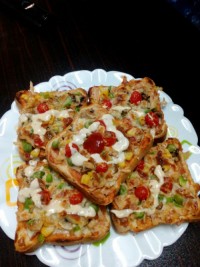 پیتزا با نان تست