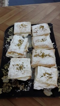 شیرینی ناپلئونی