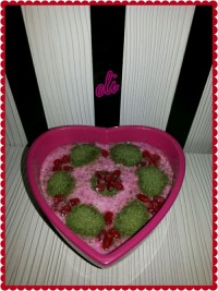 تزیین ماست با پودرلبو+نعناع+زرشک (نگاه پودرلبو چه خوشرنگش میکنه)