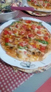 پتزا قارچ ومرغ عالیییی بودا:-P