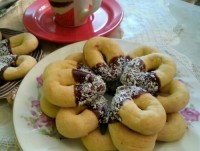 شیرینی اشکی شکل دیگه شیرینی نعلی