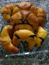 نون کروسان با مغز شکلات