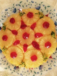 کیک آناناس برگردان.