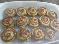 کاپ مرغ و سبزیجات با خمیر پفکی