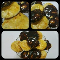 شیرینی شکلاتی قهوه ای