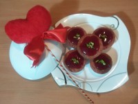 ژلو کیک انار با سس انار