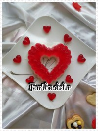 ژله با تزیین پاستیل خونگی