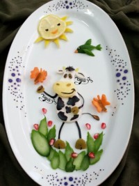 تزیینات...با شلغم و لواشک و خیار و هویج و انار