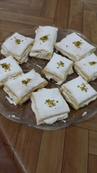 شیرینی ناپلئونی