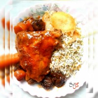 خوراک مرغ و آلوسیاه