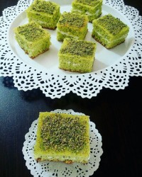 کیک پسته