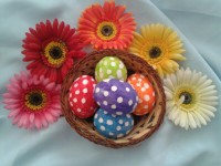 تخم مرغ خال خالی