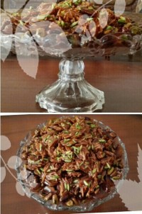 اینم سوهان پسته و خلال بادام یکی از شیرینیهای که واسه عید تدارک دیدم .تقدیم به نگاه گرمتون شیرین کام باشین