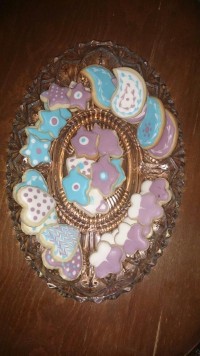 بیسکوییت با تزیین ایسینگ