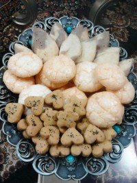 شیرینی نخودچی با پسته