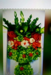 سالادشیرازی به شکل دسته گل