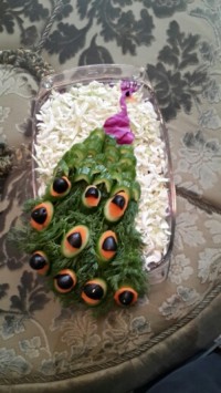 تزیین سالاد (طاووس)