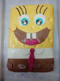 کیک تولد با تزیین فوندانت