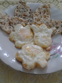 تست سرخ شده با تخم مرغ