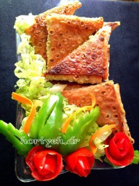 سمبوسه قارچ و سوسیس