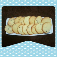 شیرینی کشمشی های من برای اولین بار درست کردم طعمش عالیه