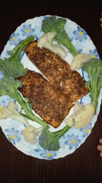 ماهی سالمون به سبک یونانی با سس خیار