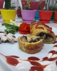 رولت تخم مرغ و قارچ