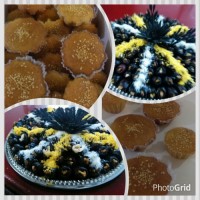 تزئین خرما و کیک یزدی